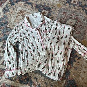 TOSS Designs PJs. EUC. size M